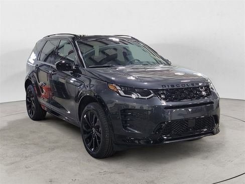 New 2025 Land Rover Discovery Sport Dynamic SE image 7