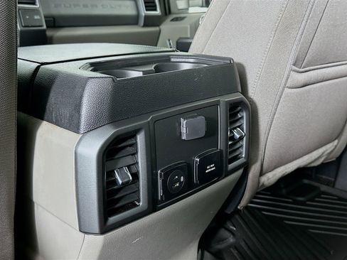 Used 2021 Ford F350 XLT w/ XLT Premium Package AWD/4WD image 25