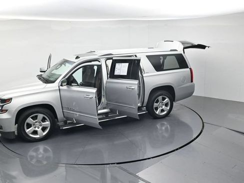 Used 2015 Chevrolet Suburban LTZ AWD/4WD image 53