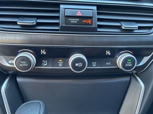 Used 2021 Honda Accord LX image 18