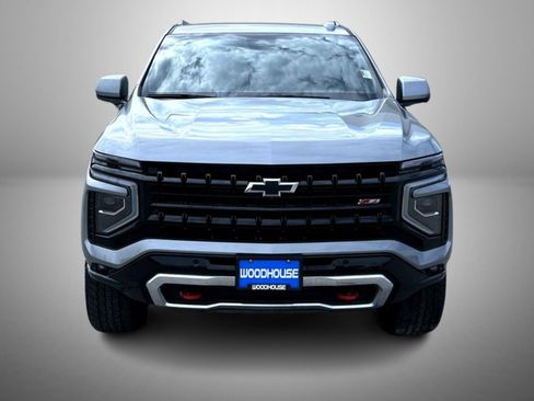 Certified 2025 Chevrolet Suburban Z71 image 2