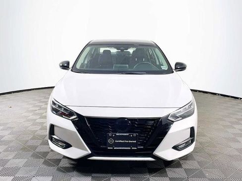 Certified 2022 Nissan Sentra SR w/ Midnight Edition image 2