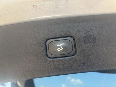 Used 2023 Ford Edge ST image 20