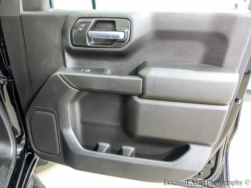 Used 2022 Chevrolet Silverado 1500 Custom Trail Boss AWD/4WD image 23