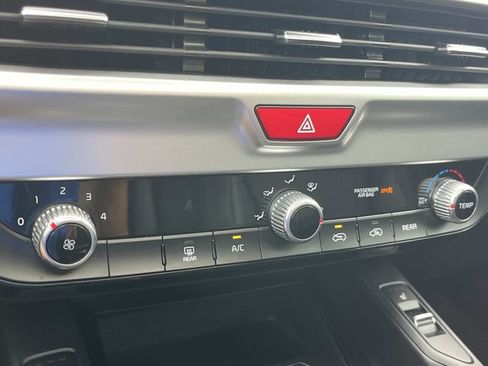 Used 2021 Kia Telluride S FWD image 42