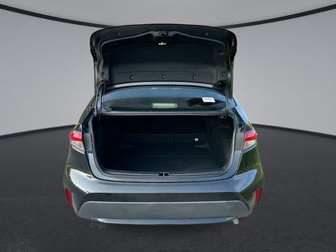Used 2022 Toyota Corolla LE FWD image 29