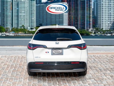 Certified 2025 Honda HR-V EX-L image 6