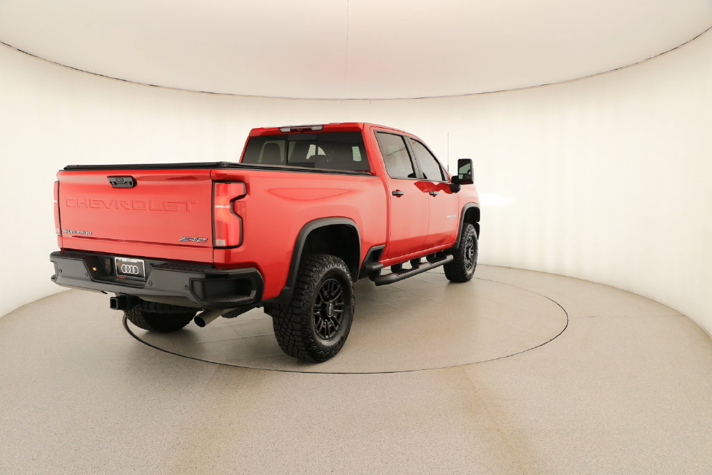 Used 2025 Chevrolet Silverado 2500 ZR2 AWD/4WD image 6