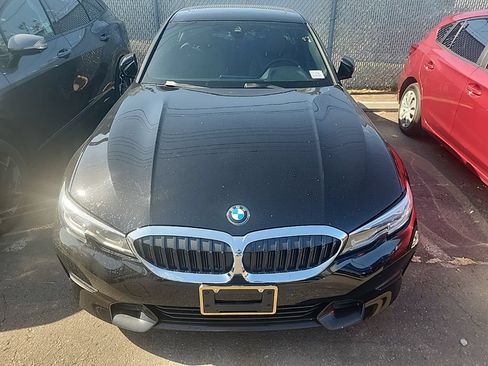 Used 2022 BMW 330i Sedan w/ Driving Assistance Package RWD image 2