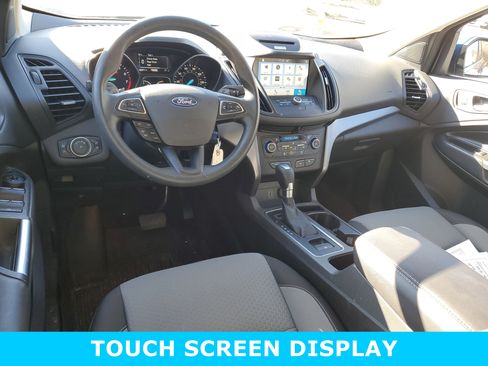 Used 2017 Ford Escape SE w/ Equipment Group 201A image 11