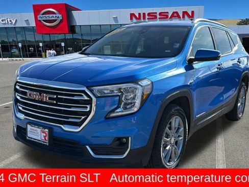 Used 2024 GMC Terrain SLT AWD/4WD image 7