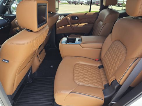 Used 2021 INFINITI QX80 Sensory w/ All-Season Package RWD image 16