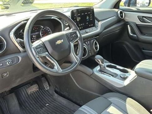 Used 2023 Chevrolet Blazer LT image 10