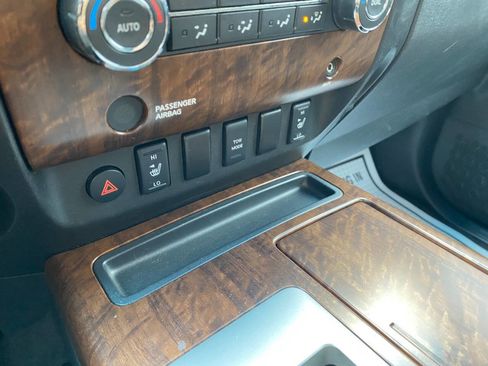 Used 2008 Nissan Titan LE AWD/4WD image 16