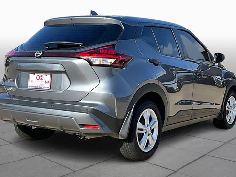 Used 2024 Nissan Kicks S image 12