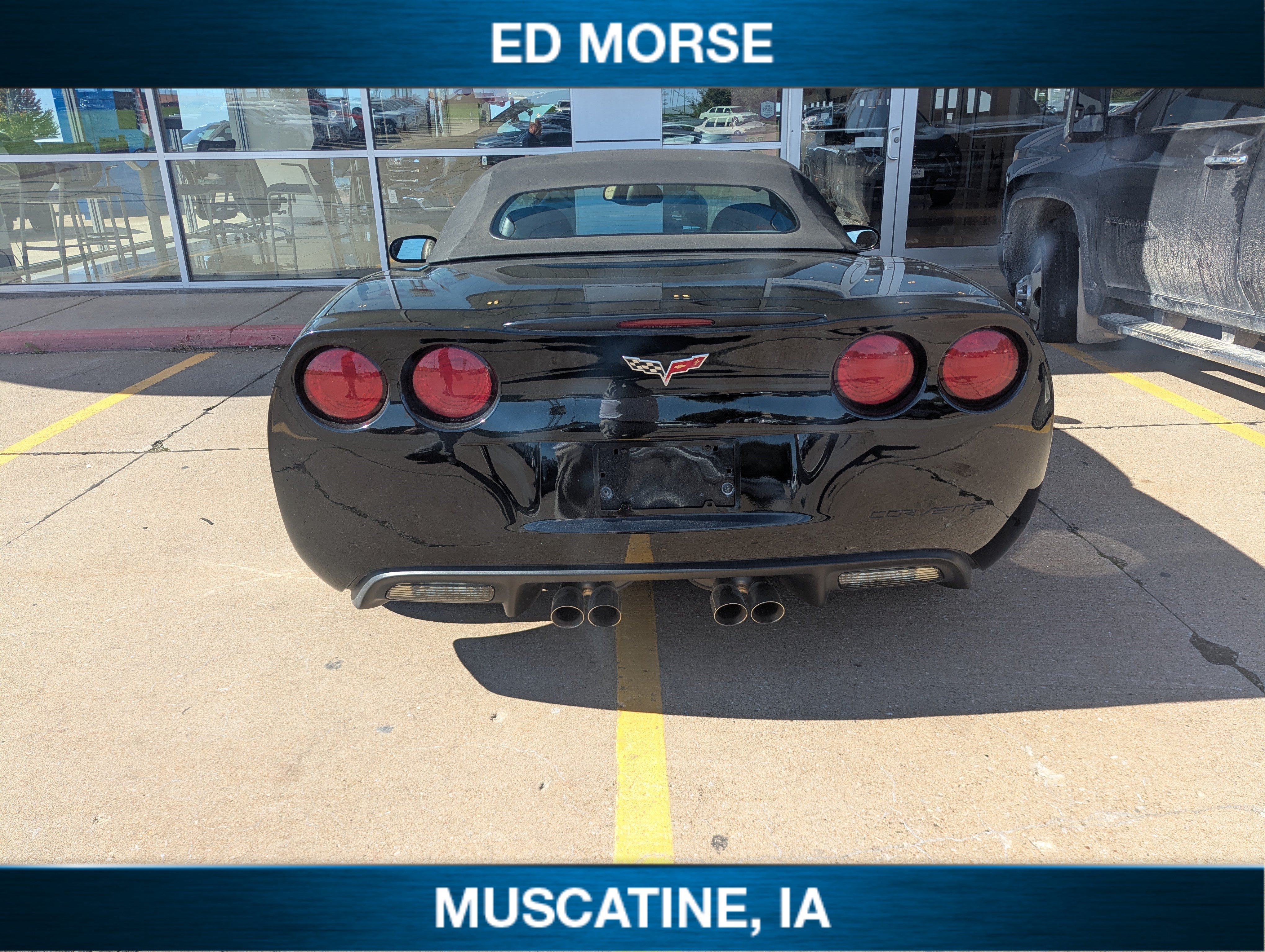 Used 2005 Chevrolet Corvette Convertible w/ Preferred Equipment Group RWD image 6