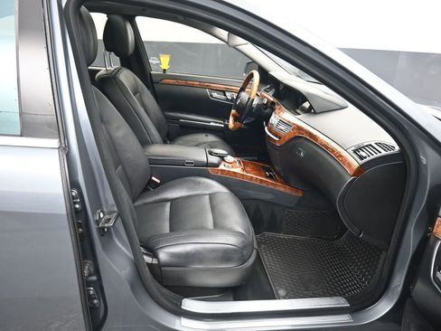 Used 2010 Mercedes-Benz S 550 image 37