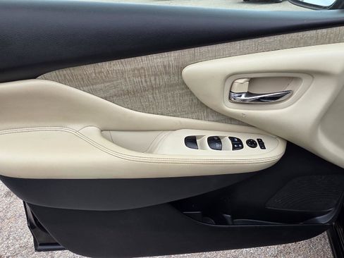 Used 2021 Nissan Murano SV FWD image 33