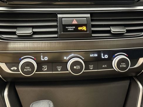 Used 2021 Honda Accord LX image 23