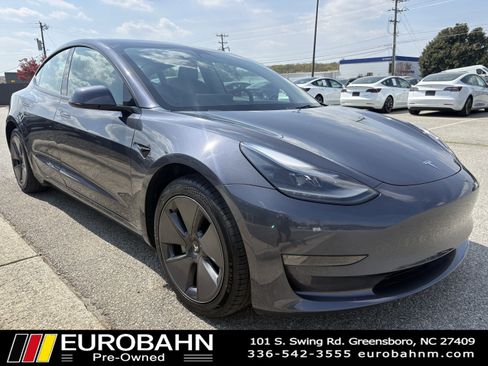 Used 2023 Tesla Model 3 Standard Range image 25