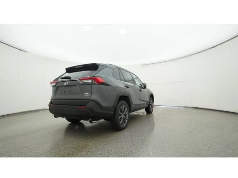 Used 2023 Toyota RAV4 XLE Premium AWD/4WD image 30