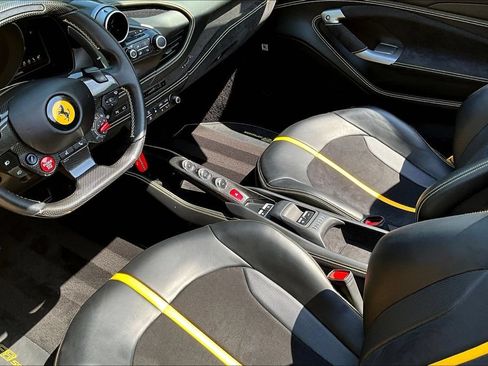 Used 2022 Ferrari F8 Tributo RWD image 16