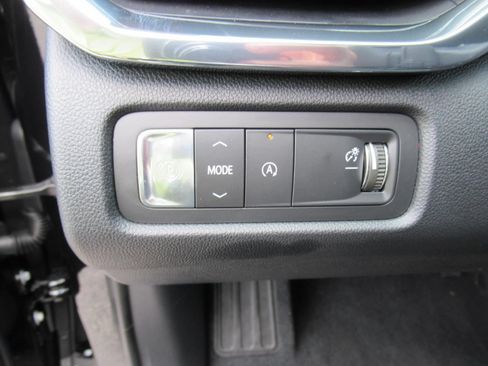 New 2026 GMC Acadia Elevation FWD image 21