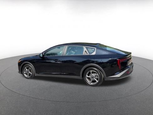 Used 2025 Kia K4 FWD image 9