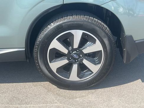 Used 2018 Subaru Forester 2.5i Premium AWD/4WD image 11