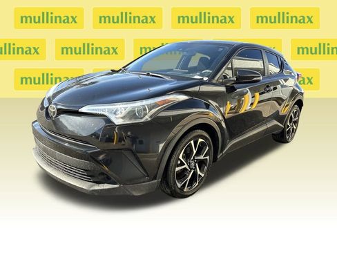 Used 2018 Toyota C-HR image 5