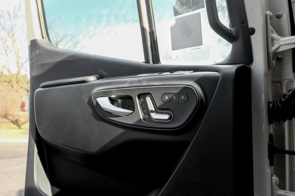 Used 2026 Mercedes-Benz Sprinter 2500 image 14