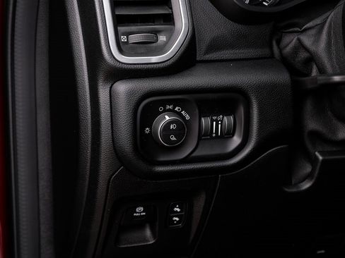 Used 2021 RAM 1500 Laramie image 38