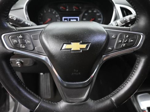 Used 2018 Chevrolet Equinox LT FWD image 17
