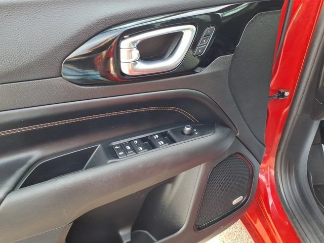Used 2022 Jeep Compass Limited w/ (RED) Package AWD/4WD image 17