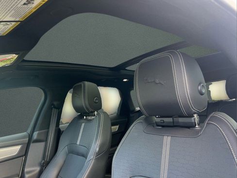 Used 2025 Jaguar F-PACE R-Dynamic S image 15