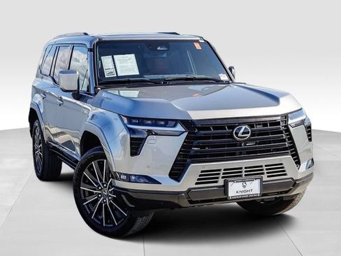 Used 2025 Lexus GX 550 w/ Cold Area Package AWD/4WD image 2
