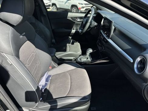 Certified 2023 Kia Forte GT-Line FWD image 27