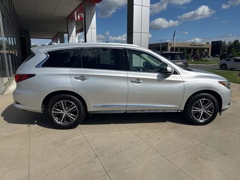 Used 2019 INFINITI QX60 Luxe w/ Essential Package AWD/4WD image 7