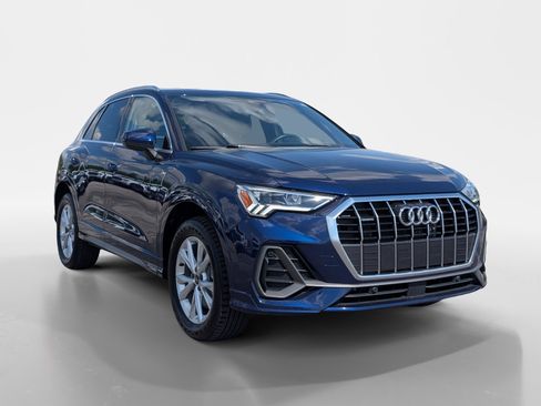 Used 2025 Audi Q3 2.0T Premium AWD/4WD image 2