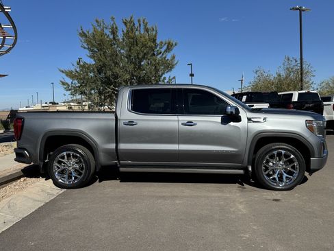 Used 2021 GMC Sierra 1500 Denali w/ Denali Ultimate Package image 2