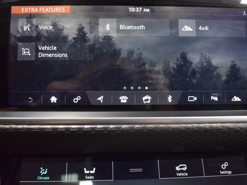 Used 2019 Land Rover Range Rover Velar S image 27