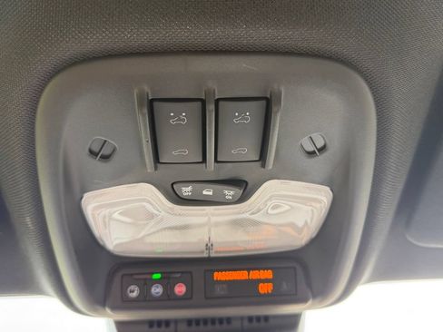 Used 2024 GMC Canyon AT4X AWD/4WD image 38