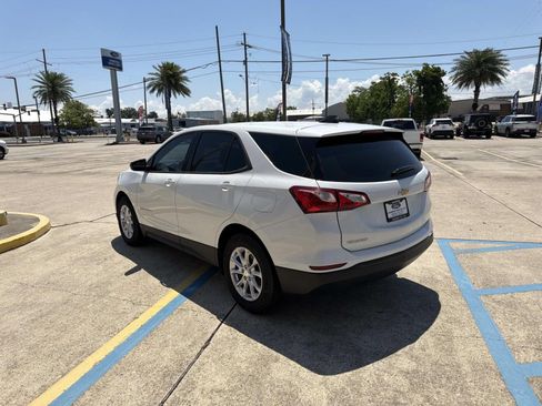 Used 2019 Chevrolet Equinox LS FWD image 7