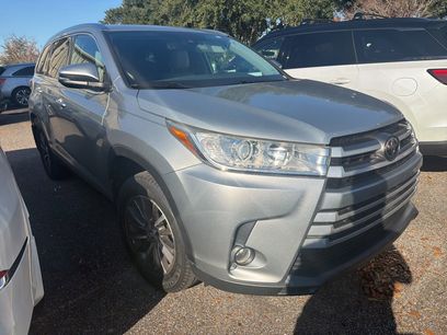 Used 2019 Toyota Highlander XLE