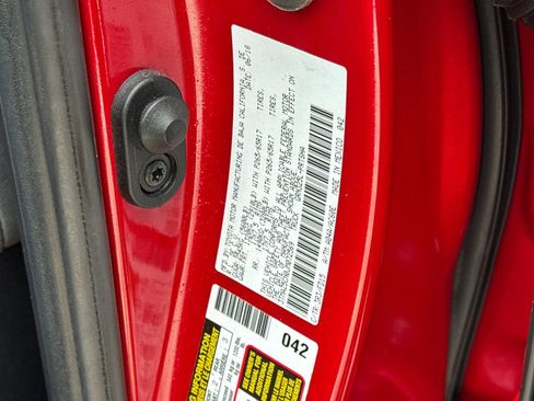 Certified 2018 Toyota Tacoma TRD Sport RWD image 35