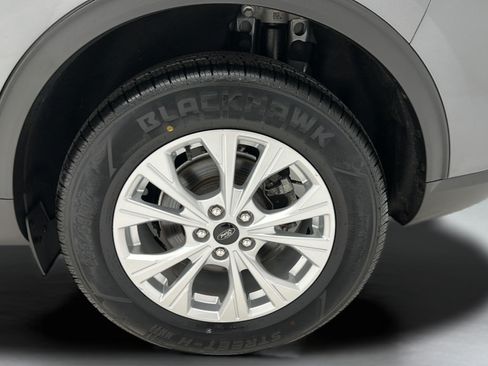 Used 2023 Ford Escape Active w/ Tech Pack #1 AWD/4WD image 8
