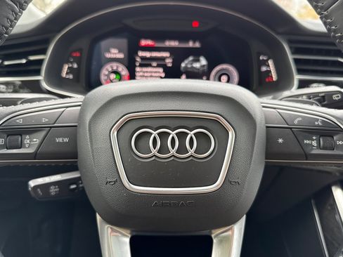 Used 2019 Audi Q8 Premium Plus w/ Premium Plus image 28