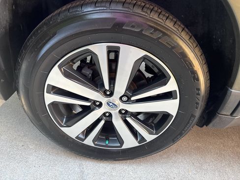 Used 2018 Subaru Outback 2.5i Limited w/ Popular Package #2 AWD/4WD image 27