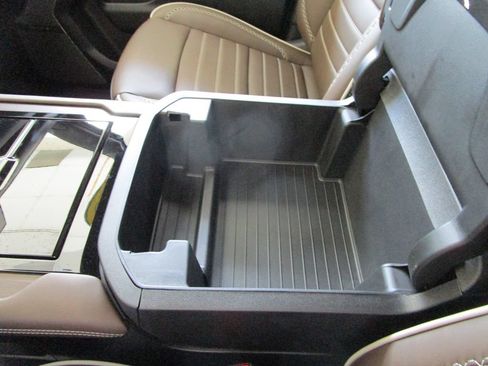 New 2026 GMC Yukon XL Denali Ultimate w/ LPO, Floor Liner Package AWD/4WD image 49