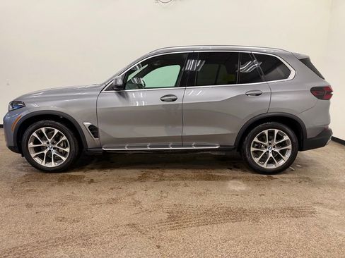 Used 2024 BMW X5 xDrive40i image 2